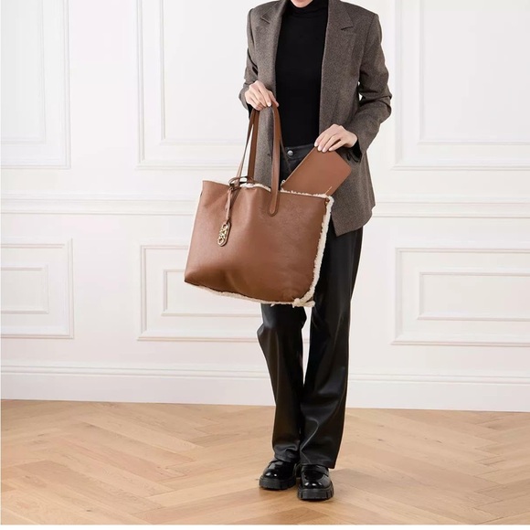 MK CL Reversible Leather/ Sheepskin tote Bag - Picture 1 of 11